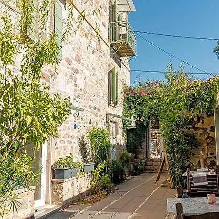 فندق Cunda Ilios 3*